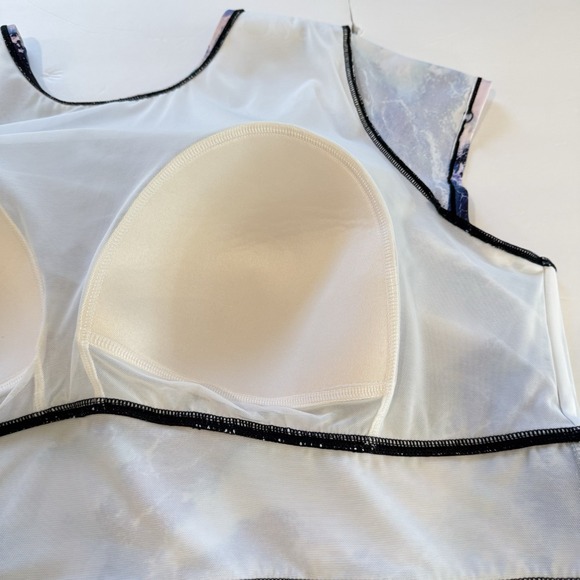 Torrid Purple Blue Pink Waves One Piece Wireless Modest Swimsuit Size 4X - Picture 10 of 13